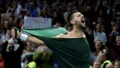 Djokovic có danh hiệu thứ 101, xé áo ăn mừng khi thiết lập nhiều kỷ lục