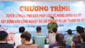 Công an phường Âu Lâu tuyên truyền phòng, chống ma túy cho công nhân lao động tại Khu công nghiệp Âu Lâu