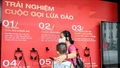 Trải nghiệm 6 cuộc gọi lừa đảo tại bờ hồ Hoàn Kiếm