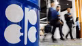 Thị trường dầu mỏ thế giới: OPEC+ nhất trí tăng sản lượng, giá dầu thô lao dốc gần 5%