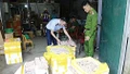 Hàng nghìn chân gà, nem chua, xúc xích không rõ nguồn gốc bị thu giữ ở Nghệ An