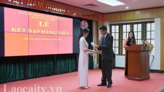 Lào Cai đảm bảo tăng số lượng, nâng cao chất lượng kết nạp đảng viên mới