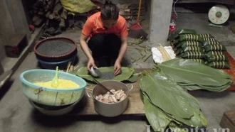 Lưu luyến hương vị đặc sản bánh chưng đen Bắc Hà