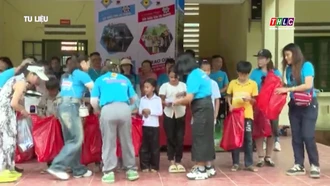 Phân bổ Quỹ Vì người nghèo tỉnh Lào Cai hỗ trợ trẻ em mồ côi có hoàn cảnh khó khăn