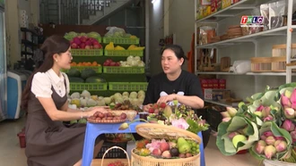 Không khí chuẩn bị lễ cúng dịp Tết Đoan Ngọ ở thành phố Lào Cai