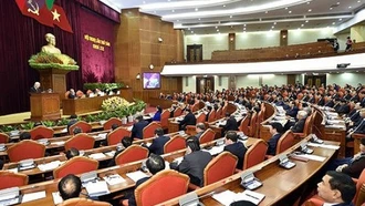 Ngày làm việc thứ ba của Hội nghị Trung ương 8