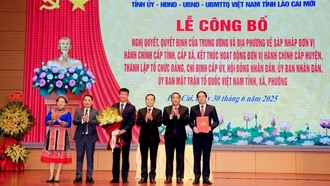 Công bố nghị quyết, quyết định của Trung ương và tỉnh Lào Cai về sáp nhập đơn vị hành chính các cấp