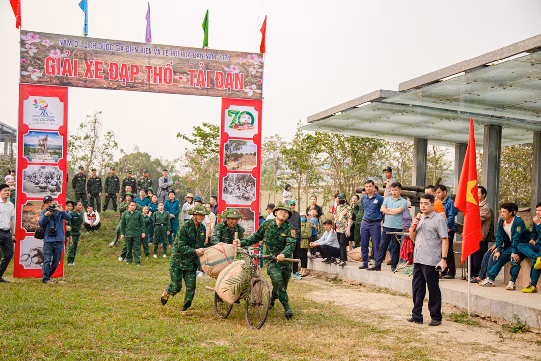 Đội thi chỉ hoàn thành phần thi khi tất cả các thành viên trong đội đều cùng về đích và chạm tay vào lá cờ Tổ quốc ở khu vực đích.
