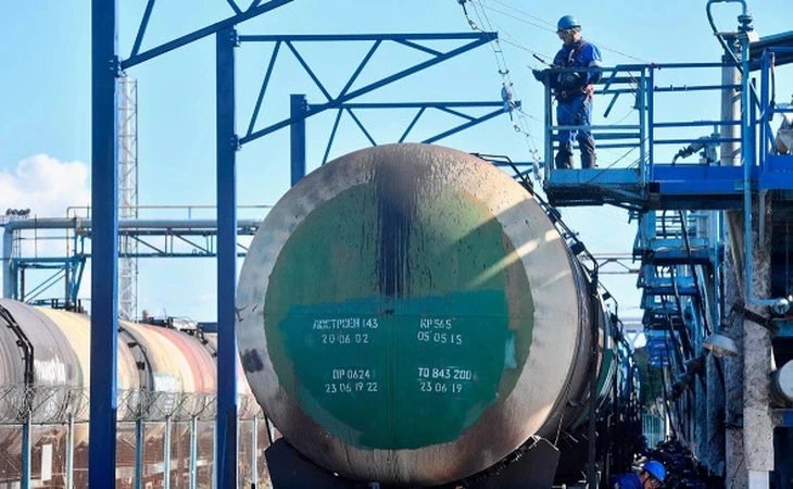 Nga chính thức cấm xuất khẩu xăng trong vòng sáu tháng, kể từ ngày 1/3.