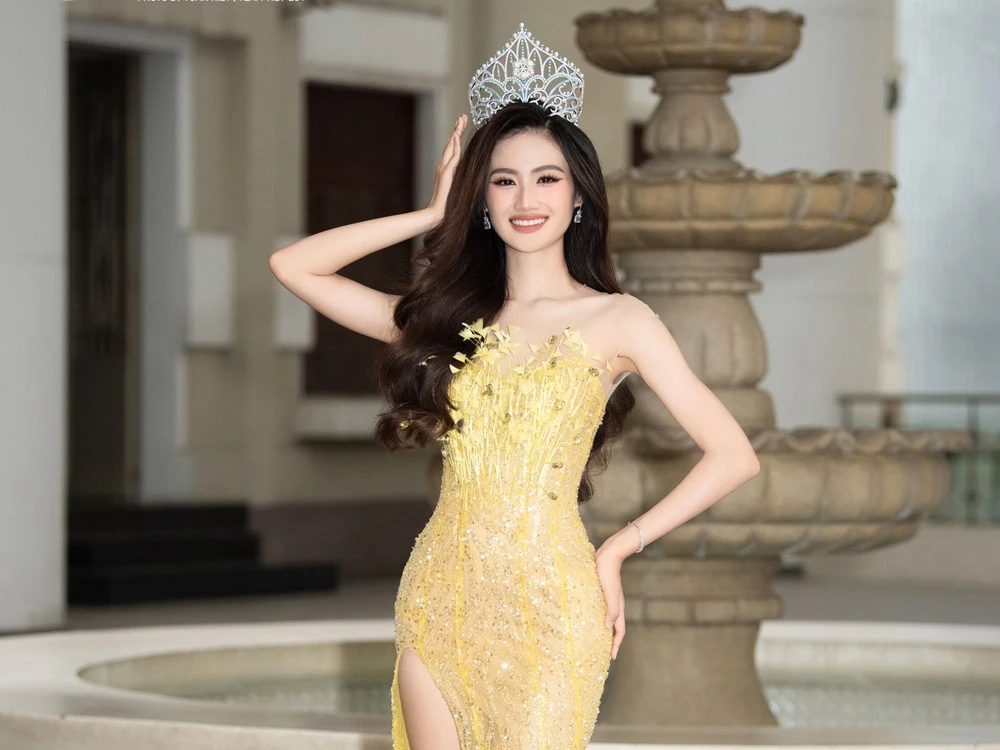 Huỳnh Trần Ý Nhi đại diện nhan sắc Việt ở Miss World lần thứ 72.