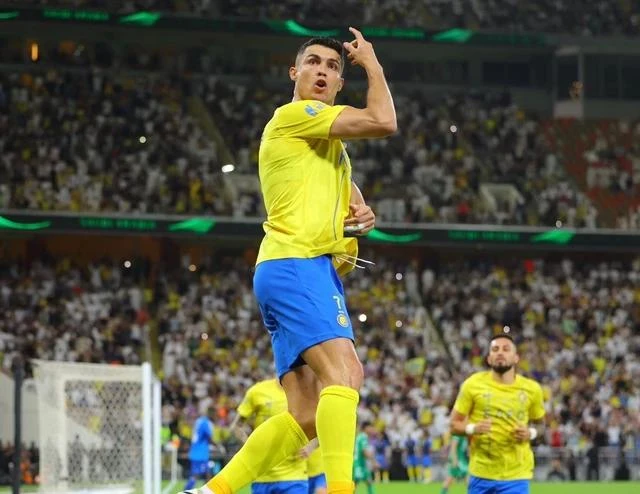 Ronaldo tìm lại niềm vui và phong cách ăn mừng quen thuộc.