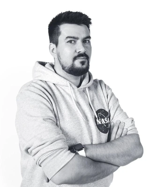 Philipp Dettmer - chủ bút và chủ kênh Kurzgesagt.