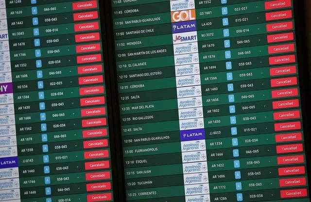 Hàng loạt chuyến bay bị hủy ở sân bay Aeroparque Jorge Newbery, Argentina ngày 28/2.