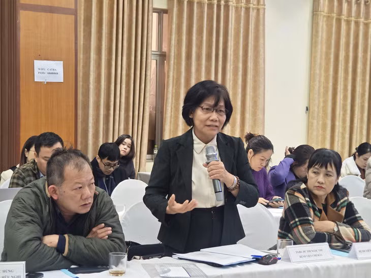 Bác sĩ Dư Thị Ngọc Thu, Bệnh viện Chợ Rẫy, chia sẻ tại hội thảo.