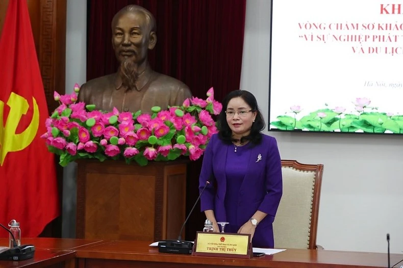 Thứ trưởng Bộ Văn hóa, Thể thao và Du lịch Trịnh Thị Thủy phát biểu chỉ đạo công tác Vòng chấm sơ khảo của Giải.