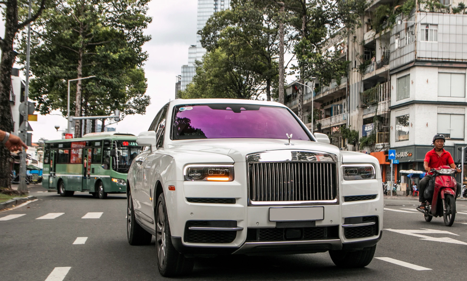 Giới siêu giàu, người giàu Việt đang tăng nhanh đi cùng với việc tiêu dùng các mặt hàng xa xỉ phẩm ngày càng nhiều.