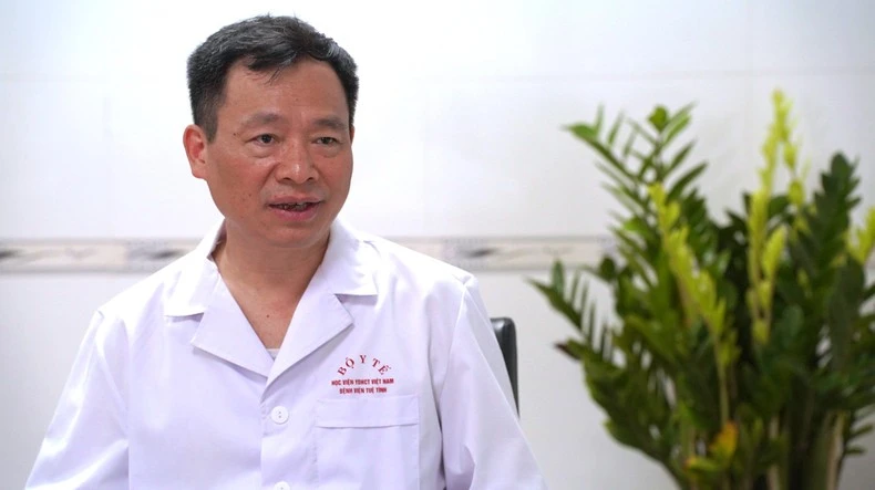 PGS, TS Lê Mạnh Cường, Giám đốc Bệnh viện Tuệ Tĩnh (Học Viện Y Dược cổ truyền Việt Nam) chia sẻ về ứng dụng công nghệ trí tuệ nhân tạo và robot trong phục hồi chức năng.