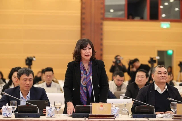 Bà Nguyễn Bích Thu, Quyền Vụ trưởng Vụ Tiền lương (Bộ Nội vụ).