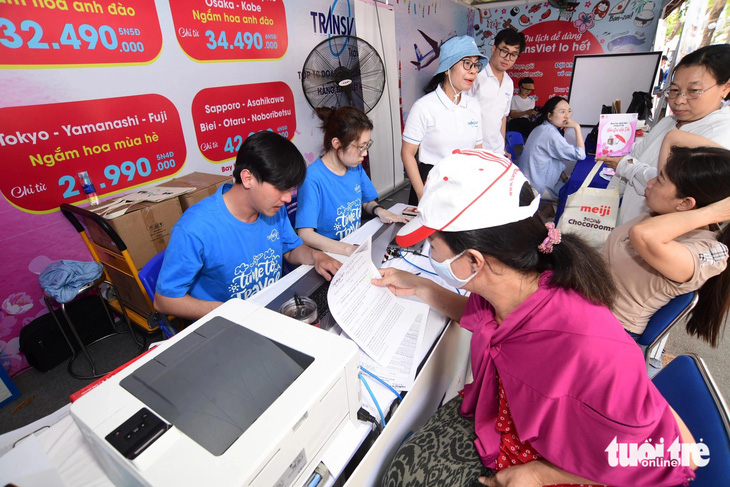 Trong khuôn khổ lễ hội, các công ty du lịch, lữ hành chỉ chào bán dòng tour đi Nhật Bản. Trong khuôn khổ lễ hội, các công ty du lịch, lữ hành chỉ chào bán dòng tour đi Nhật Bản.