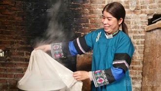 Rộn ràng hương Tết trong gian bếp ở Mường Khương