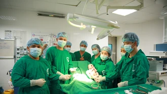 Bệnh viện Sản - Nhi tỉnh Lào Cai đón em bé IVF đầu tiên chào đời