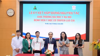 Bệnh viện Y học cổ truyền Lào Cai trở thành cơ sở thực hành của Trường Đại học Y Hà Nội