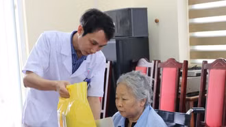 Nhiều hoạt động trợ giúp y tế, chăm sóc sức khỏe người cao tuổi