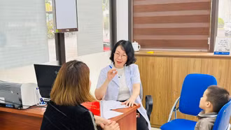 Khám bệnh cùng chuyên gia tại Bệnh viện Phục hồi chức năng