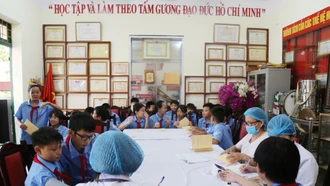 Trung tâm Y tế khu vực Lào Cai – Cam Đường khám sức khỏe định kỳ cho học sinh