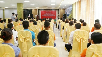  Tập huấn viên chức làm công tác tư vấn, khám sức khỏe cho người cao tuổi
