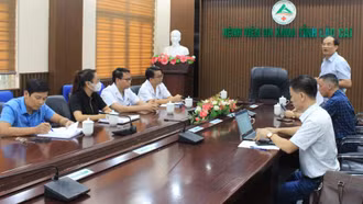 Đoàn công tác của Bệnh viện Bệnh Nhiệt đới Trung ương khảo sát tại Bệnh viện Đa khoa số 2 tỉnh