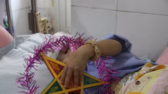 Trung thu ấm áp cho bệnh nhi vùng lũ