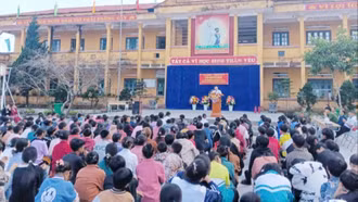 Hơn 1.000 học sinh xã La Pan Tẩn được khám và truyền thông chăm sóc sức khỏe