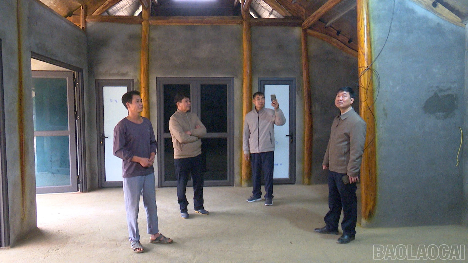 baolaocai-br_xuan-viet-hong00-03-41-24still001.jpg