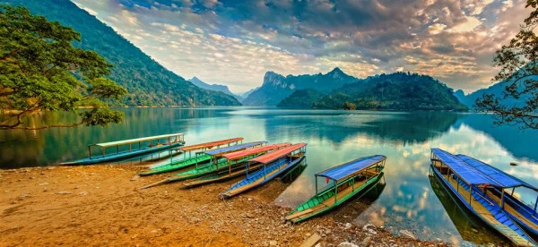 Hồ Ba Bể trong Top 20 hồ nước ngọt đẹp nhất thế giới ảnh 5
