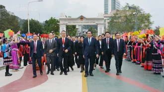 Đoàn đại biểu Đảng, chính quyền tỉnh Lào Cai xuất cảnh tham dự chương trình Chào Xuân qua biên giới