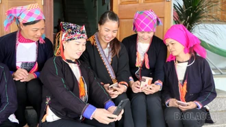 Lào Cai triển khai 152 đội hình “Bình dân học vụ số”