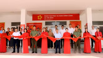 Yên Bình ra mắt mô hình thử nghiệm "Cabin hành chính công, ứng dụng trí tuệ nhân tạo phục vụ người dân và doanh nghiệp"