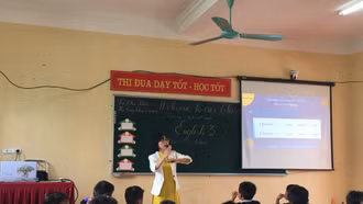 Phân công biệt phái 17 giáo viên Tiếng Anh đến các trường vùng khó