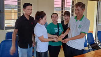 Nhặt được của rơi, trả người đánh mất