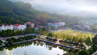 Khai thác lợi thế cho phát triển