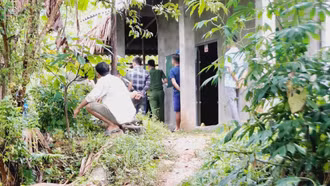 Phát hiện người đàn ông chết trong tư thế thắt cổ