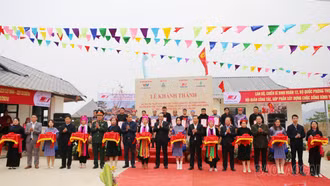 Khánh thành khu tái định cư thôn Nậm Tông