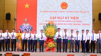 Gặp mặt Kỷ niệm 80 năm Ngày truyền thống Văn phòng các cơ quan hành chính Nhà nước (28/8/1945 - 28/8/2025)