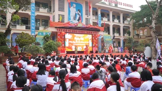 Tưng bừng chương trình chào xuân tại trường học