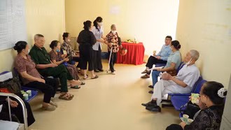 Bệnh viện Lão khoa - Phục hồi chức năng tỉnh tổ chức chương trình khám bệnh, tư vấn và phát thuốc miễn phí