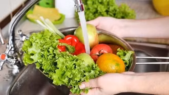 Bộ Y tế khuyến cáo biện pháp phòng ngộ độc thực phẩm sau mưa bão