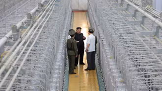 Triều Tiên lần đầu tiên công khai một cơ sở làm giàu uranium