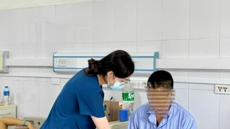 Liên tiếp những ca bệnh nguy kịch vì dùng thuốc không rõ nguồn gốc