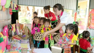 Lào Cai: Chăm lo điều kiện học tập cho học sinh dân tộc thiểu số